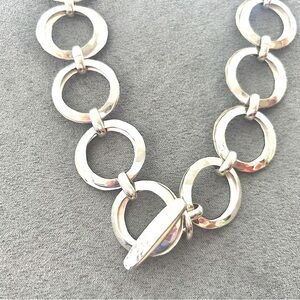 Cool Clasp & Sterling Silver Double Interlocking Circles Necklace